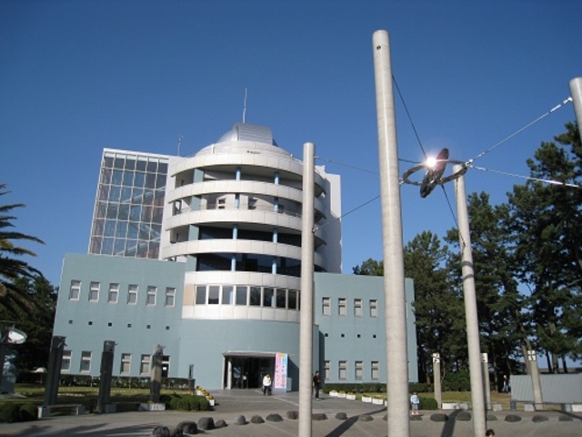 ���h�Ȏ{�݂ł�_�f�B�X�J�o���[�p�[�N�ĒÓV���Ȋw��