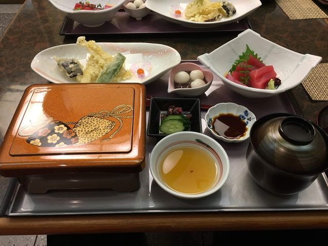 ���C�V�������݂��ёV_�V���l�O���C�X�z�e��