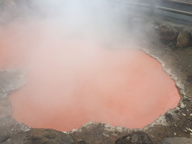 ���̒r�n���݂����ȐF�̒r_���܂ǒn��