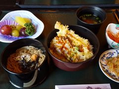 ��コ��̃z�e�������ւ̓��e�ʐ^1