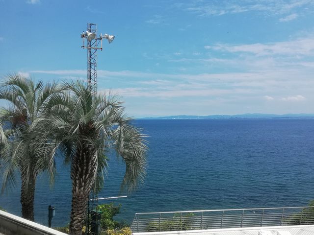 ���V�C�Ɍb�܂ꂽ�C�Ƌ�!_�z�e�������]�[�c�ʕ{�p