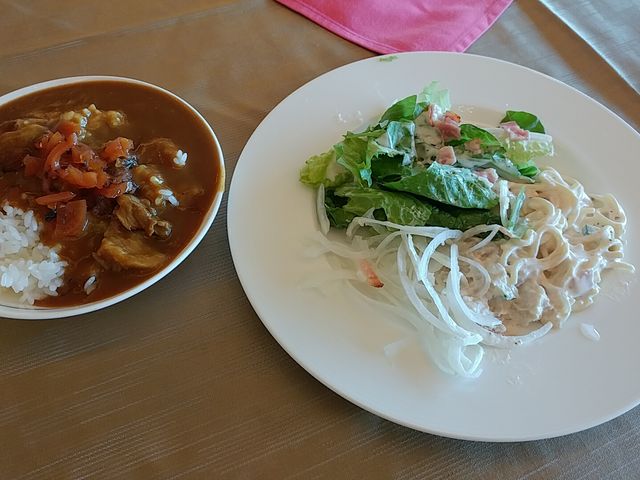 �T���_���J���[_����N���X�g���z�e��