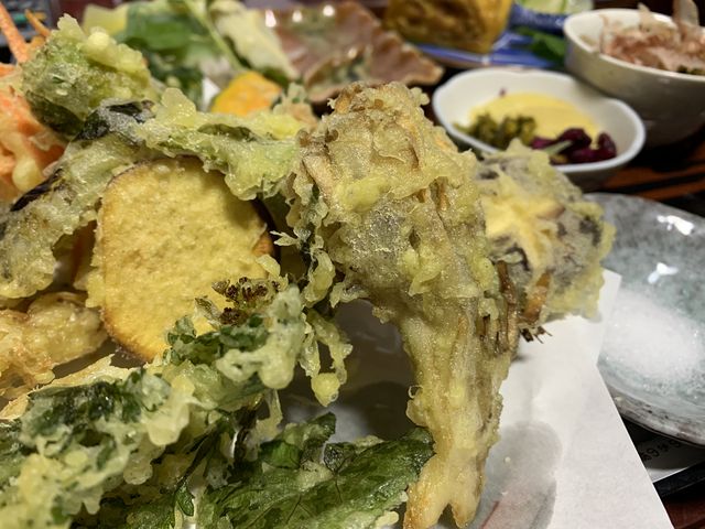 季節の山菜や野菜がたっぷり味わえます_霧積温泉