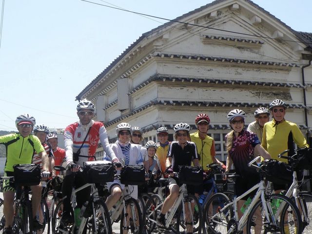 �g�ǐ쒬
�g�ǐ�̒����݂ɂ͊C�O����̃T�C�N���X�g�����X�K��܂��B_�g�ǐ�̒�����