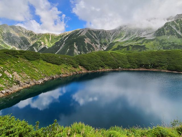 �������Ƃ̂Ȃ�������_�݂��肪�r