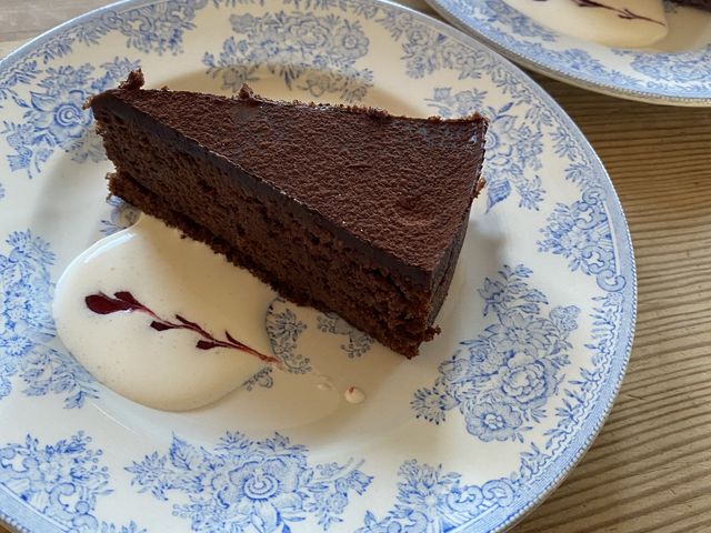 �`���R���[�g�P�[�L_BLACK�@CAT�@Sweets�@����