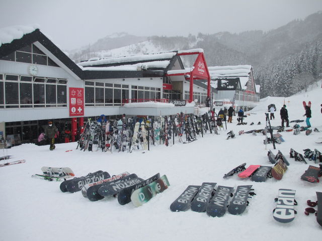 ��҃{�[�_�̃����`���A90%�ȏオ�{�[�_�ł��B�~�h���x�[�X_�_���X�m�[���]�[�g