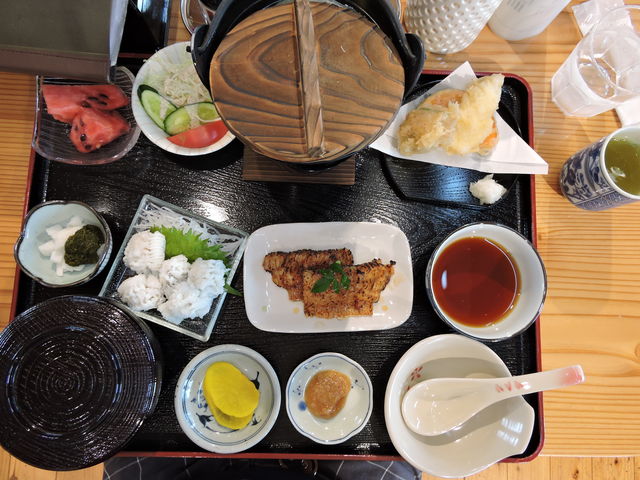 ݂̂Ă炷LO̓eʐ^3