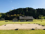 ���イ������̋g�쌳�t�ِՂ̓��e�ʐ^1