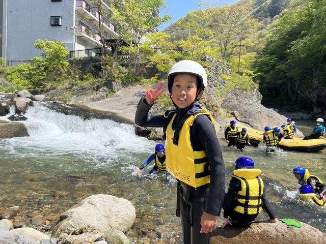 �ŏ��͕|���鑧�q���A�r��3���[�g���قǂ̊R����̃_�C�u�ɒ��킵�܂����B_DEEP NATURE