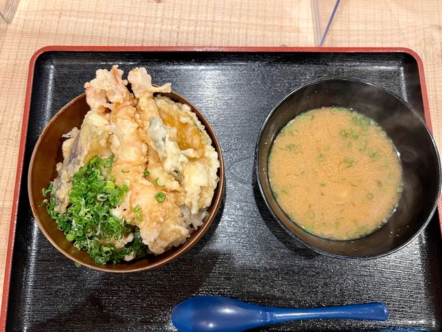 �������ݐH���̓V��_�򍲖싙����s��