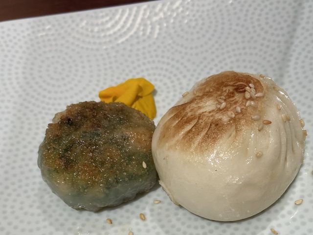 �{���̈����ł��B
�j���\���ƏĂ����ĕ�ł��B
�X���؂ƈႤ���������͑f�ނ̖����K�c���Ɨ��܂��B_�z�e���O�������B�A�L��