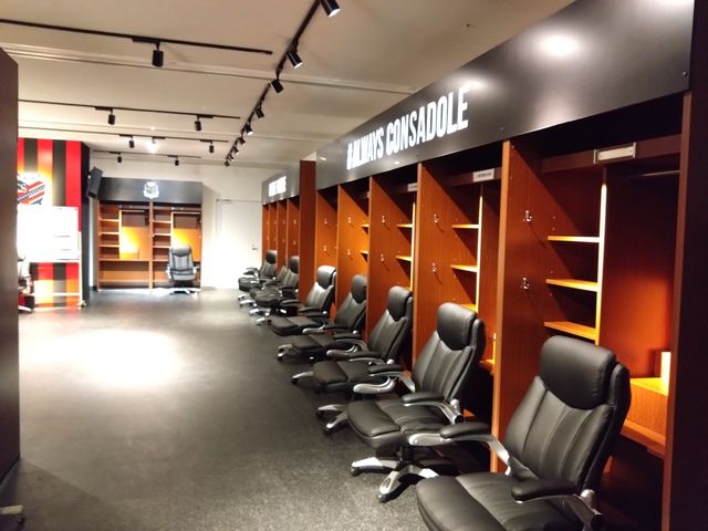 ���b�J�[���[���I_��a�n�E�X�v���~�X�g�h�[��