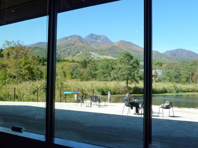 ���E���W����̒���_���������r�W�^�[�Z���^�[