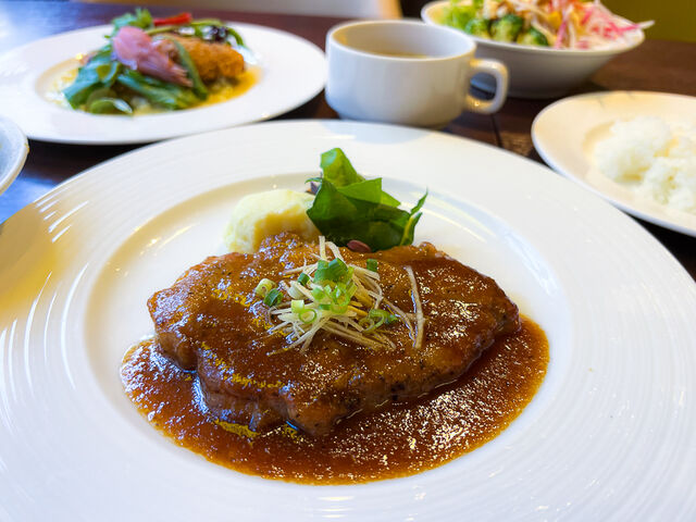 �y���j���s�U�H�ו��胉���`�I2150�~�I_KOKO HOTEL�V�h�l�J ���X�g����BistroW