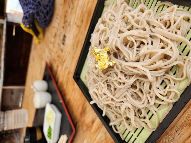 Ƃ͈ĕsȖ˂܂Ȃł_ނ炩ݖq