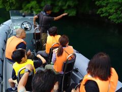 �����؂���̋{�ÃA�E�g�h�A�Z���^�[�ւ̓��e�ʐ^1