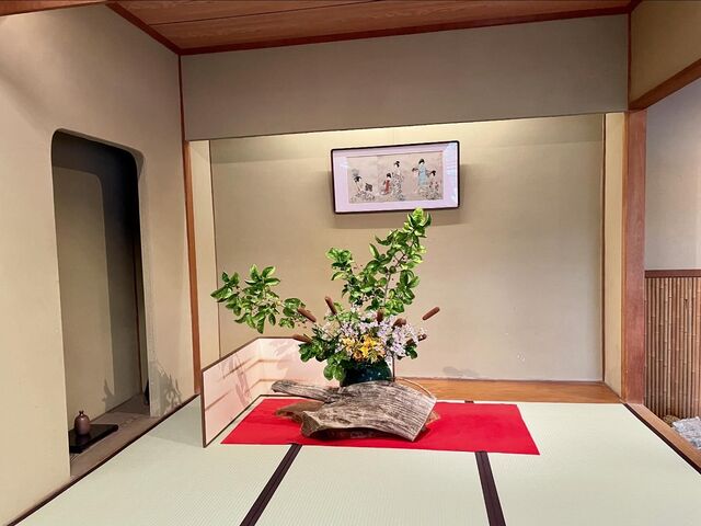 �f�G�ȁu�����΂ȁv���}���Ă���܂��B_�Ώ�ɕ����Ԑ�i�̏h�@�͂킢����@��N��