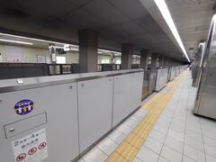 PES����̈��g���w�i�������E����O���j�ւ̓��e�ʐ^1