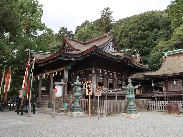 �����䗅�{