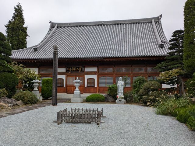 近江の古代寺院 Amazon.co.jp: 近江の古代寺院と造営氏族 発掘した遺構と軒瓦