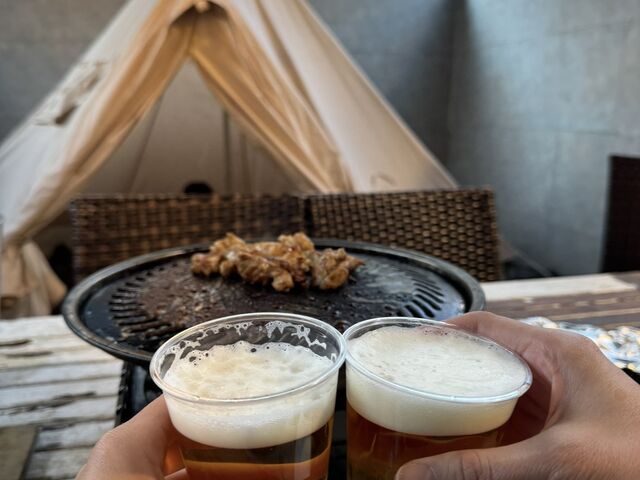 �e���g�O�Ŋ��t_�r�܊y���^�E���̒� ~��Ƒ�n�̌b�݂�BBQ~