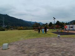 60̃Xm[{[h񂳂̓̉w ܋ւ̓eʐ^3