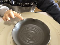 Ƃ̓|@ceramic studio QUMւ̓eʐ^1