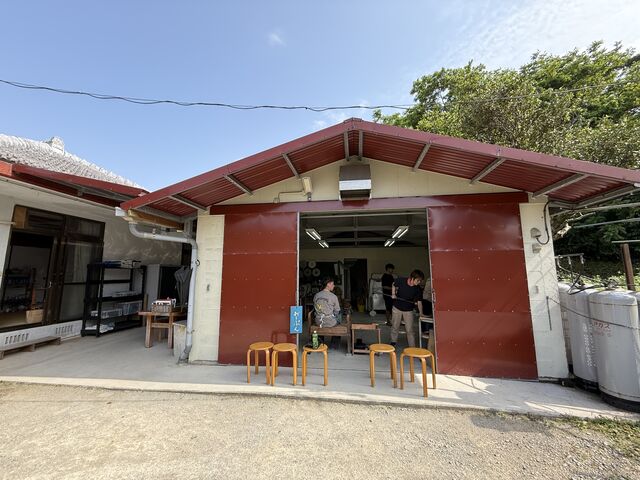 �R�̒��̑f�G�ȍH�[_�ɓ����K���X�H�[���݂̂���