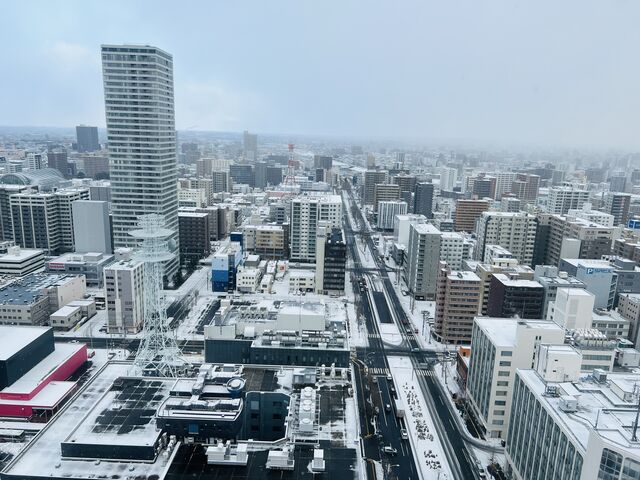 ���ۂ�e���r��
(�����ɂ����ق�t�@�N�g���[�A�r�[����)_�����ۂ�e���r��