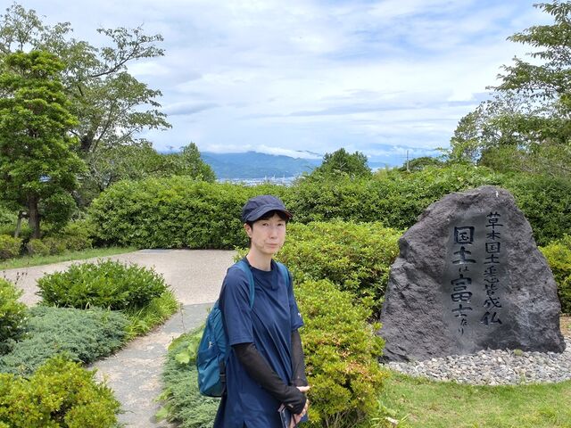 Oɂ́A2̐΂̊ԂɕxmRςBeX|bg_{eX