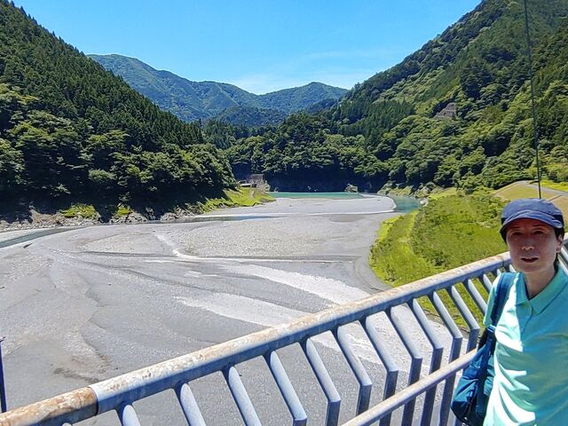 AvXڑZ݋̋ォς㉺̌iFYŁAɊł_ڑZ