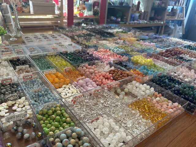 �S�̂̓V�R�΂���_�A�f���@�A�g���G