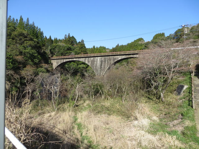 ����_�o��E����