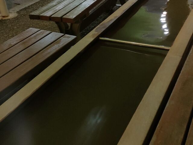 �u���~�������AJ���]�[�g�A�C�����h�Ɍv���̓��e�ʐ^1