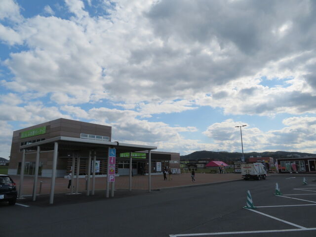 �L������̓��̉w ������̓��e�ʐ^1