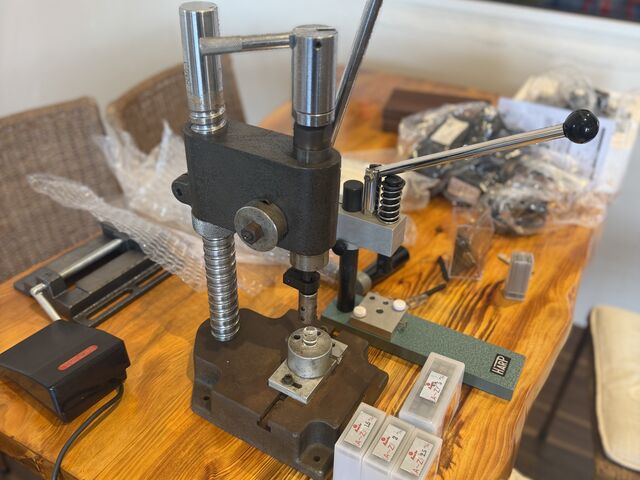 �X�^���v����@�B�Ŏ���͎g���Ă݂����B_RAVINA OKINAWA