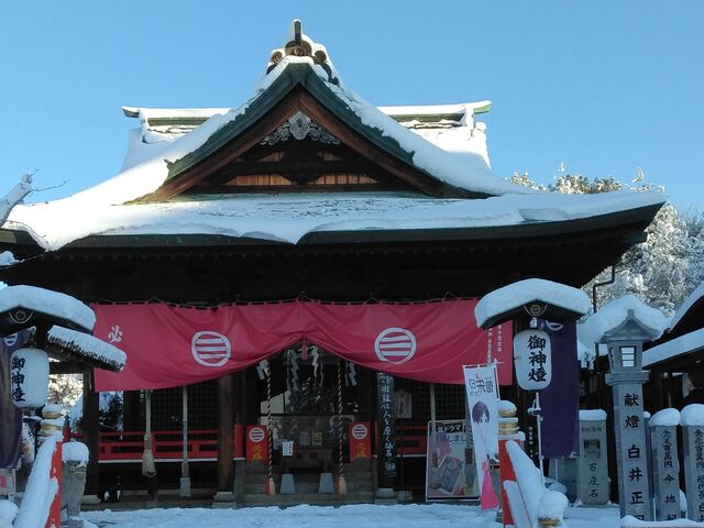 �ߔN�܂�ɑ��Ɍ������A�����Q�q���ɎB���܂����B�R�z�n��Őቻ�ς̐_�ЎГa�̎ʐ^�͂Ȃ��Ȃ��M�d�B_���蔪���{