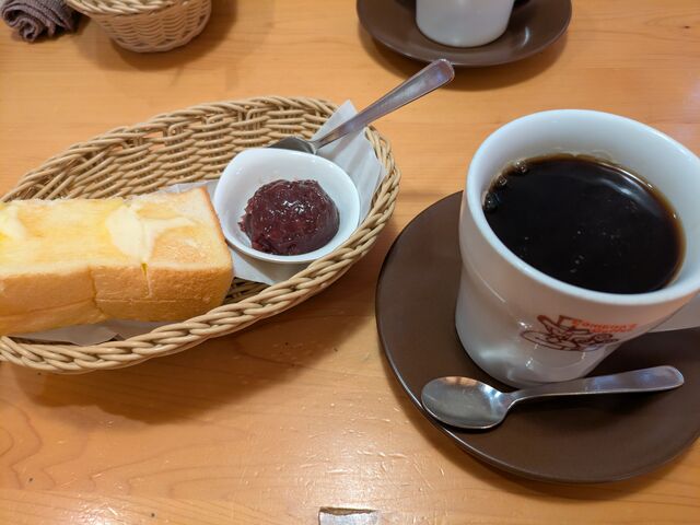 ���B����̃R���_����X�@�S�R�x�c�X�̓��e�ʐ^1