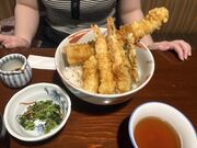 4�l�̂��[����񂳂�̓V�Ղ�ӂ����̓��e�ʐ^1
