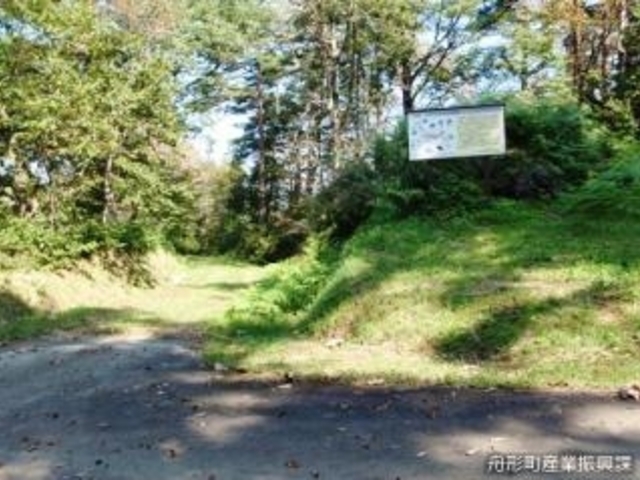 ���H����