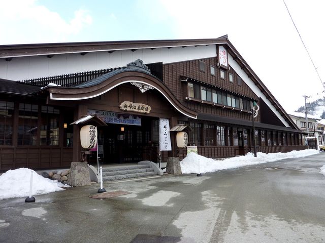 ���R����