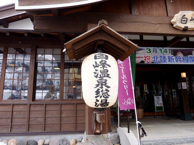 ���R����