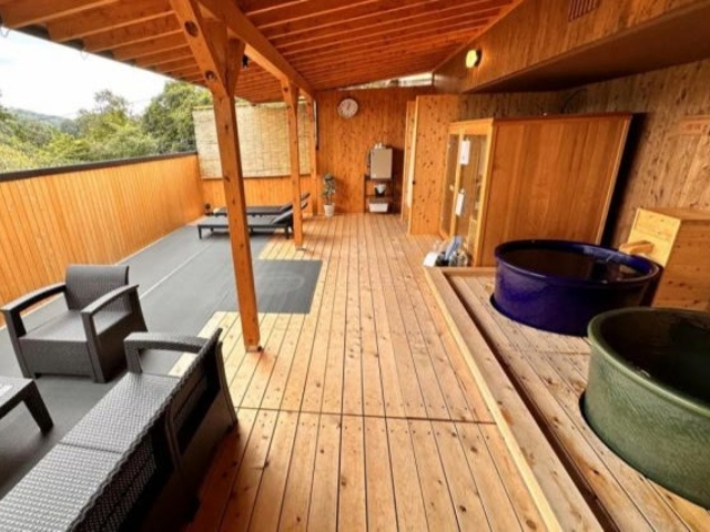 ���ω���