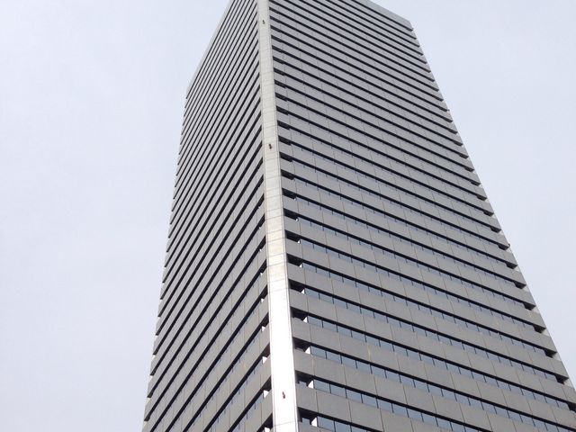 �n�a�o�̃����h�}�[�N�I���݂̑o�q�̃r��_TWIN21