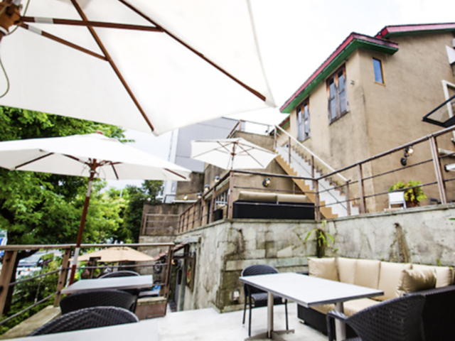 �����X�[���J�t�F Monsoon Cafe �㊯�R�̎ʐ^1