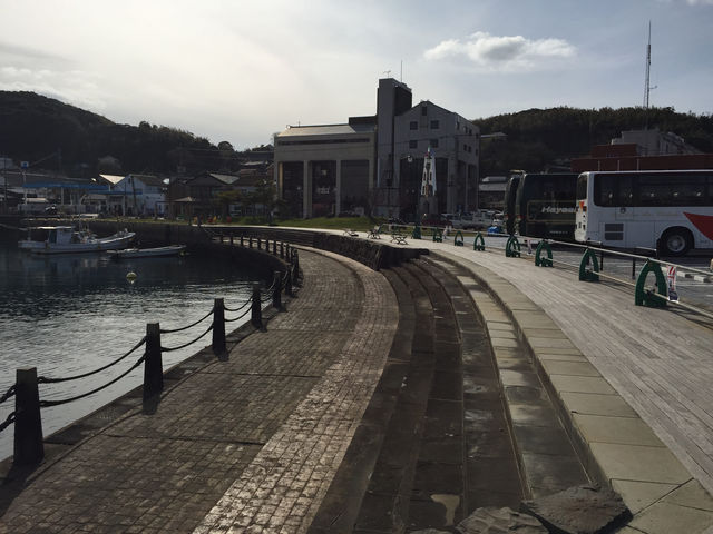 ���ˍ`�𗬍L��