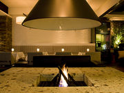 }[T[JtF _ MERCER CAFE DANRO̎ʐ^1