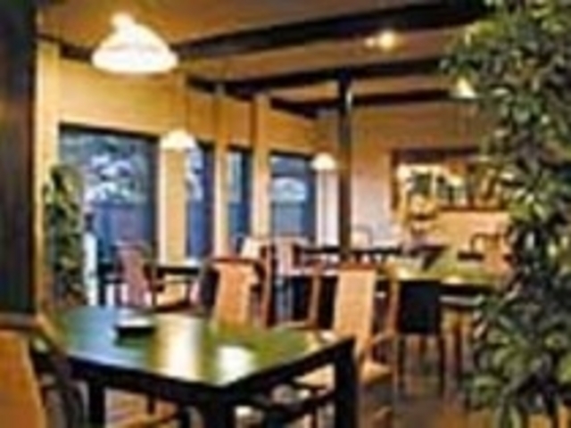 �k���j��𒭂߂Ȃ���w���V�[�Ȃ��H����_�l�G���i���̏h�ԏ������j