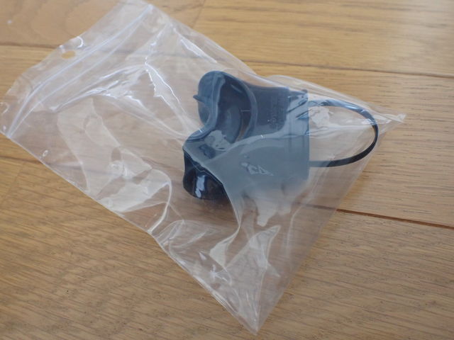 �R���i�Ή��p�����}�E�X�s�[�X�͓s�x����_�_�C�r���O�N���u�C��